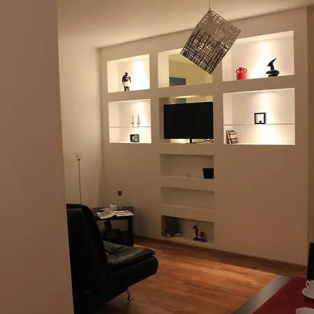Dezzaray1 Appartement Ventspils Buitenkant foto